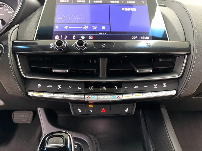 Cadillac CT5 — фото 12