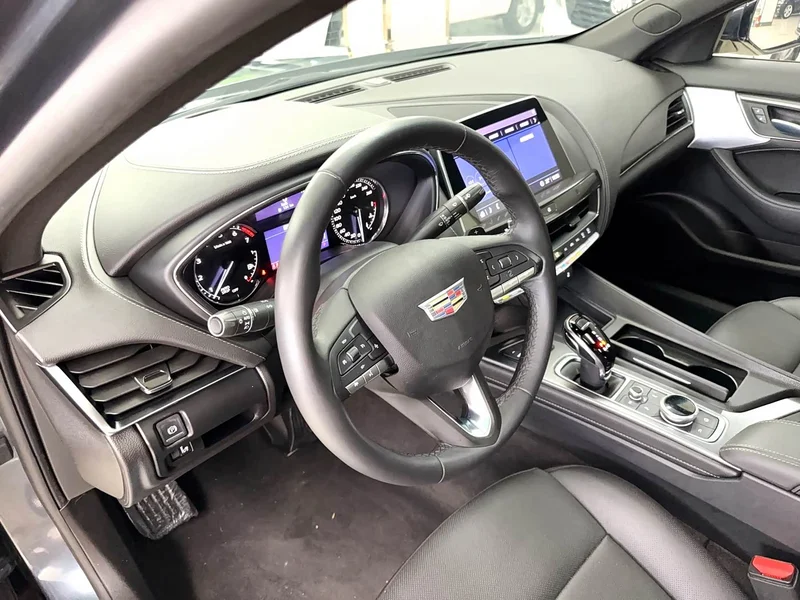 Cadillac CT5 — фото 13