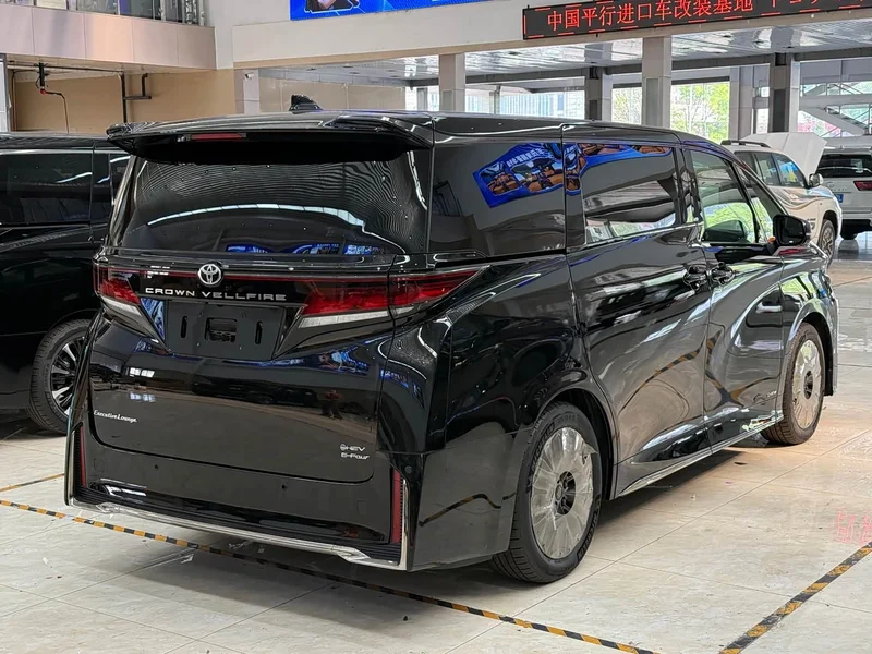Toyota Vellfire — фото 6