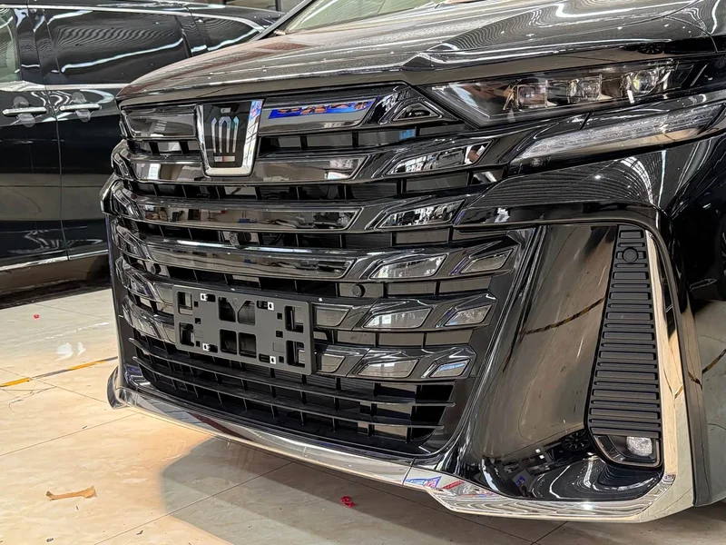 Toyota Vellfire — фото 9