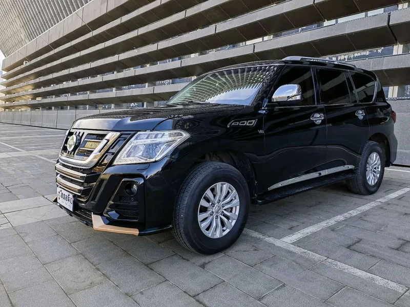 Nissan Patrol — фото 1