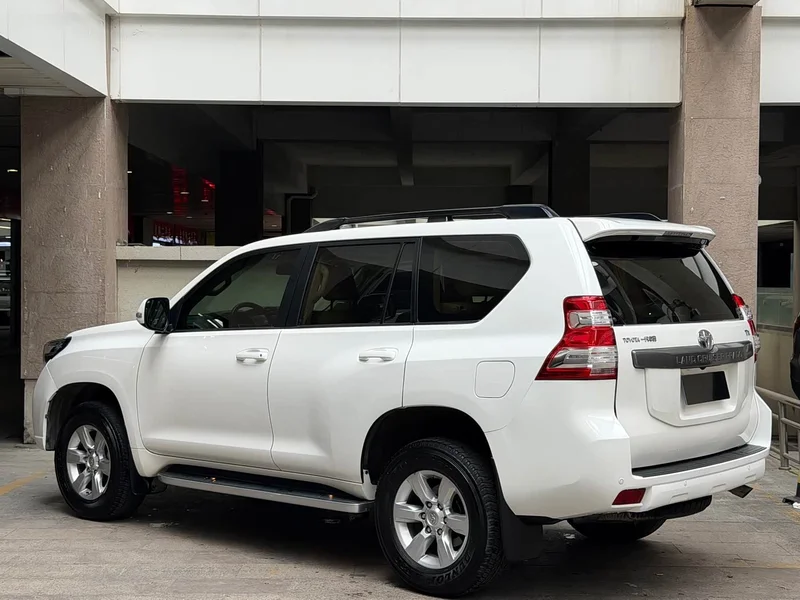 Toyota Prado — фото 3