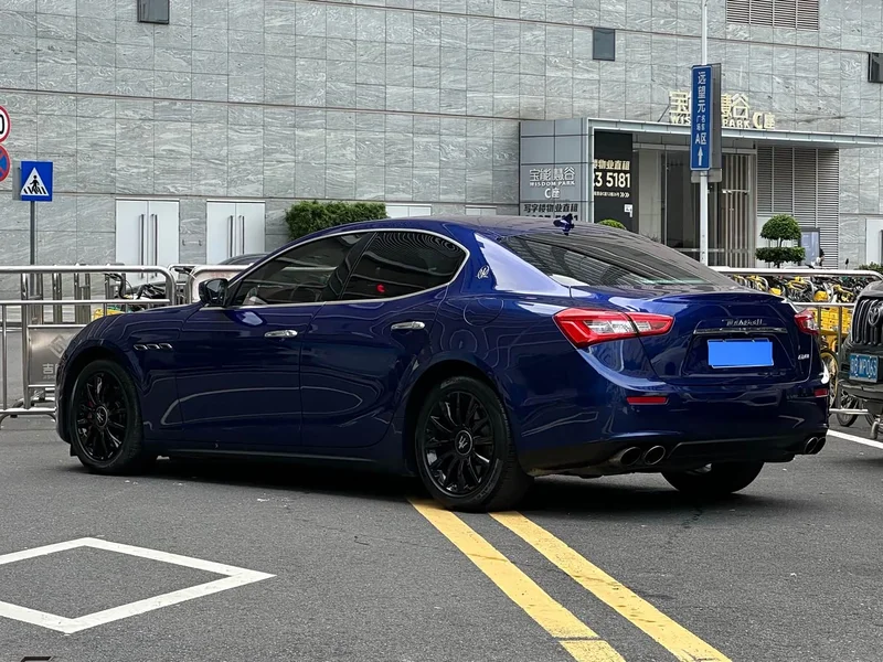 Maserati Ghibli — фото 16