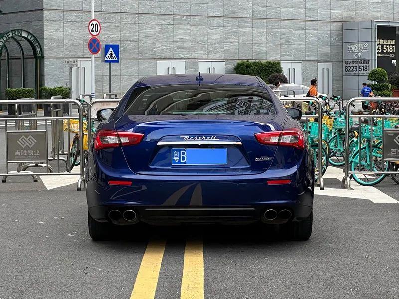 Maserati Ghibli — фото 17
