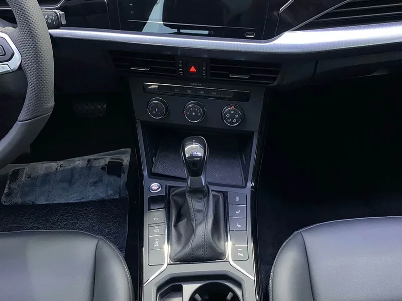 Volkswagen Passat — фото 14