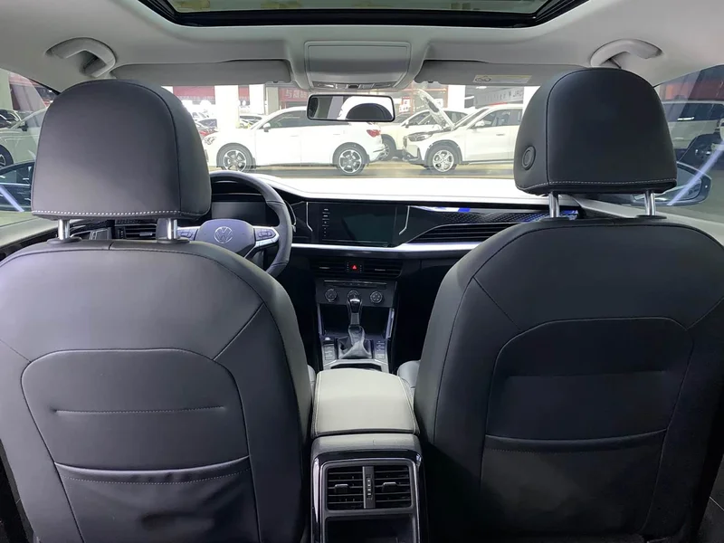 Volkswagen Passat — фото 15