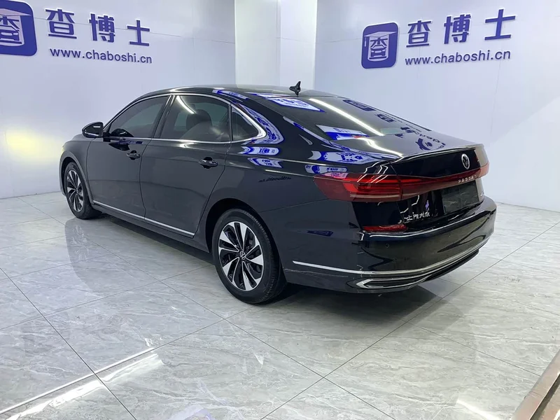 Volkswagen Passat — фото 20
