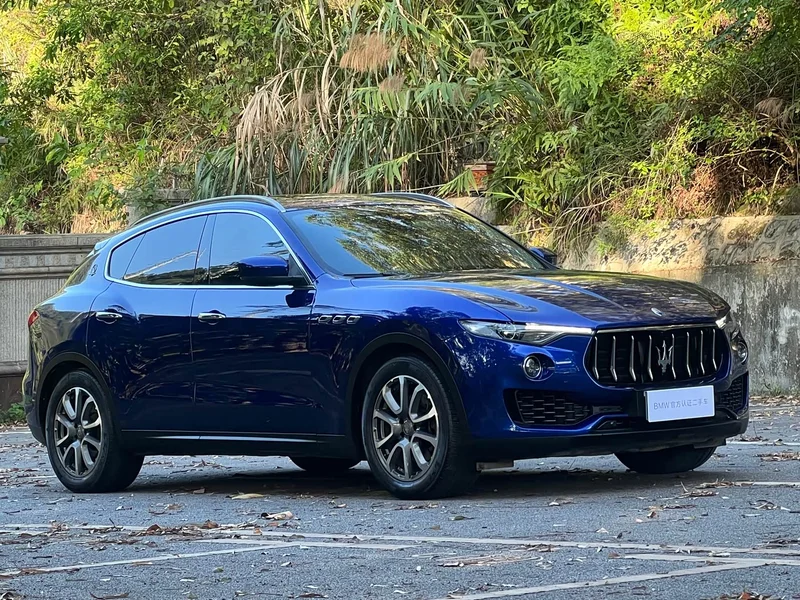 Maserati Levante — фото 3