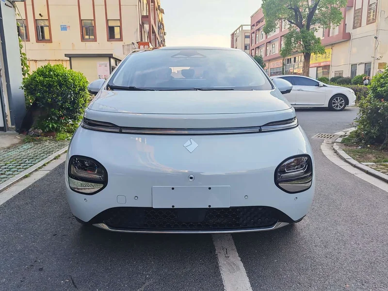 Baojun Yunduo — фото 3