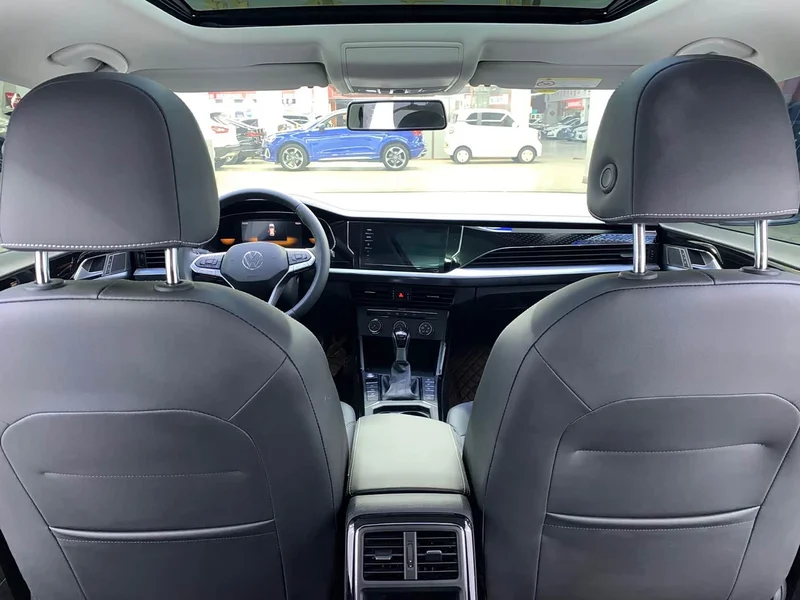 Volkswagen Passat — фото 13
