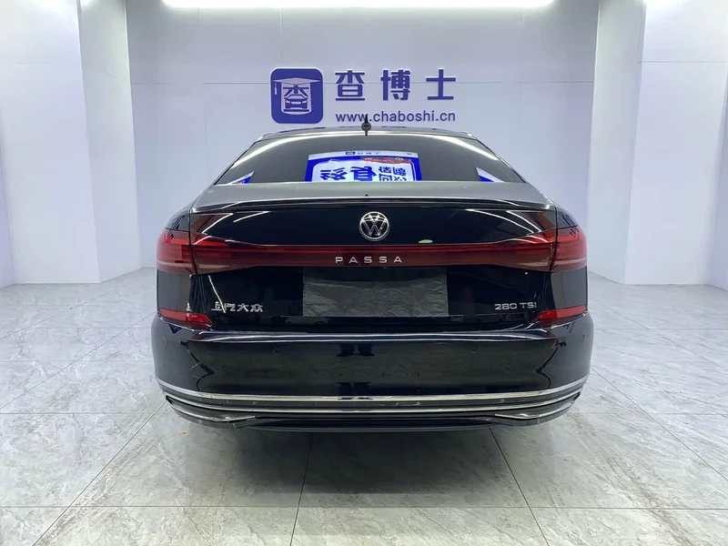 Volkswagen Passat — фото 18