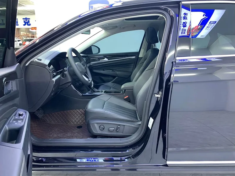 Volkswagen Passat — фото 10