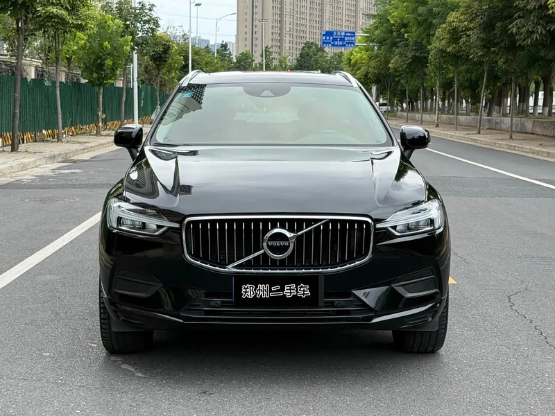 Volvo XC60 — фото 2