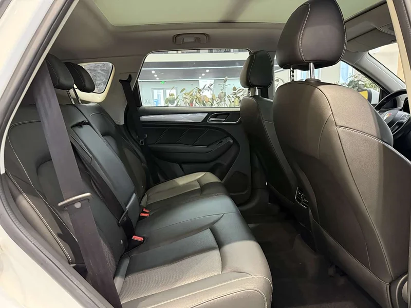 Roewe RX5 — фото 10