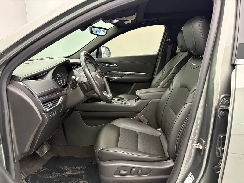 Cadillac XT4 — фото 8