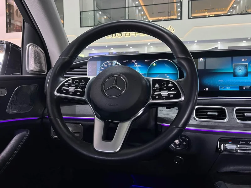 Mercedes-Benz GLE — фото 17