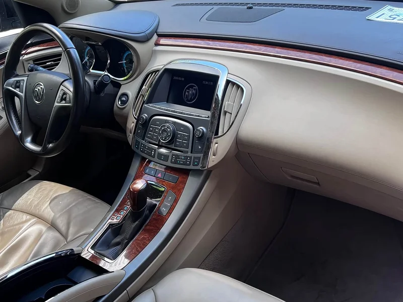 Buick LaCrosse — фото 13