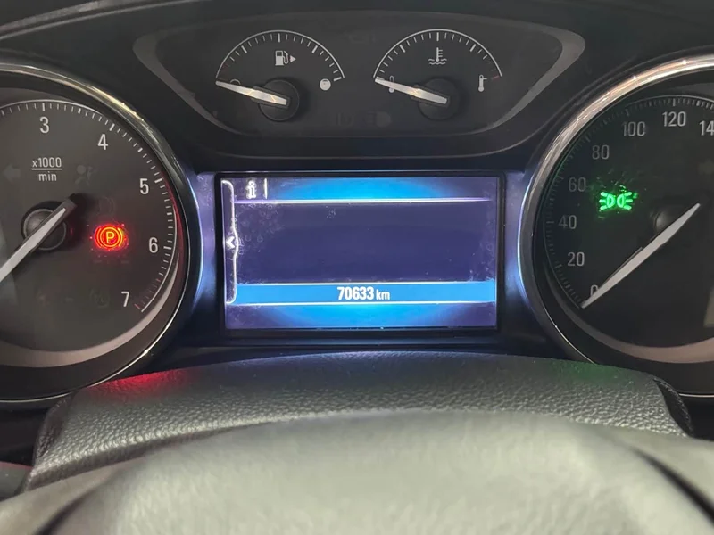 Buick Envision Plus — фото 11