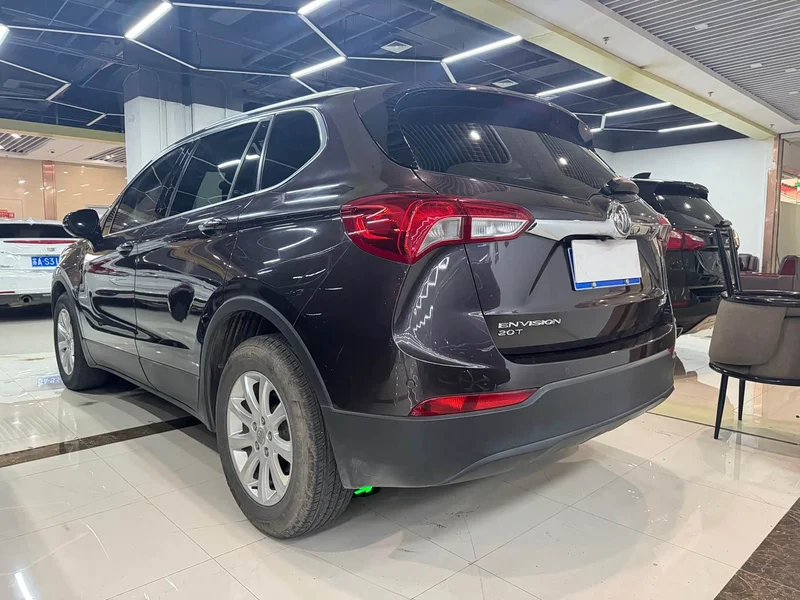 Buick Envision Plus — фото 5