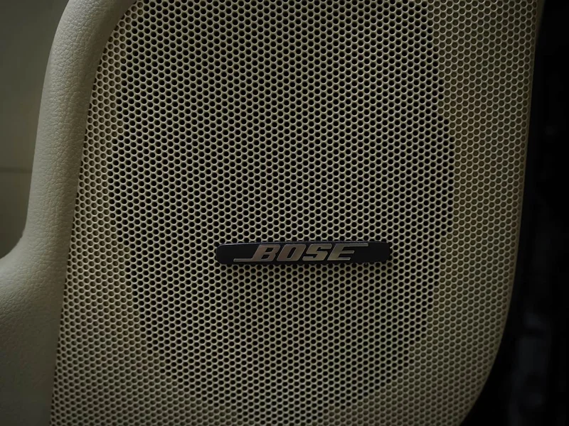 Toyota HiAce GranCabin — фото 4