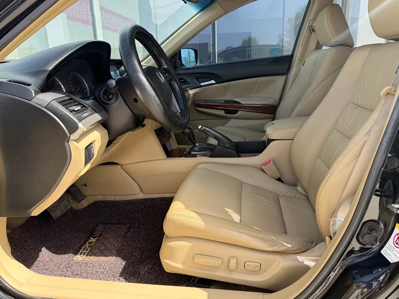 Honda Accord — фото 4