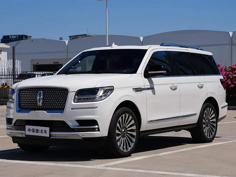 Lincoln Navigator — фото 1