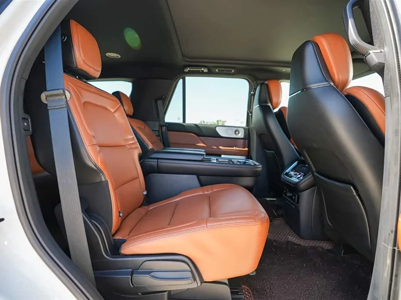 Lincoln Navigator — фото 12
