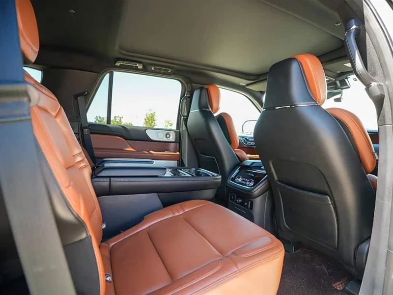 Lincoln Navigator — фото 10