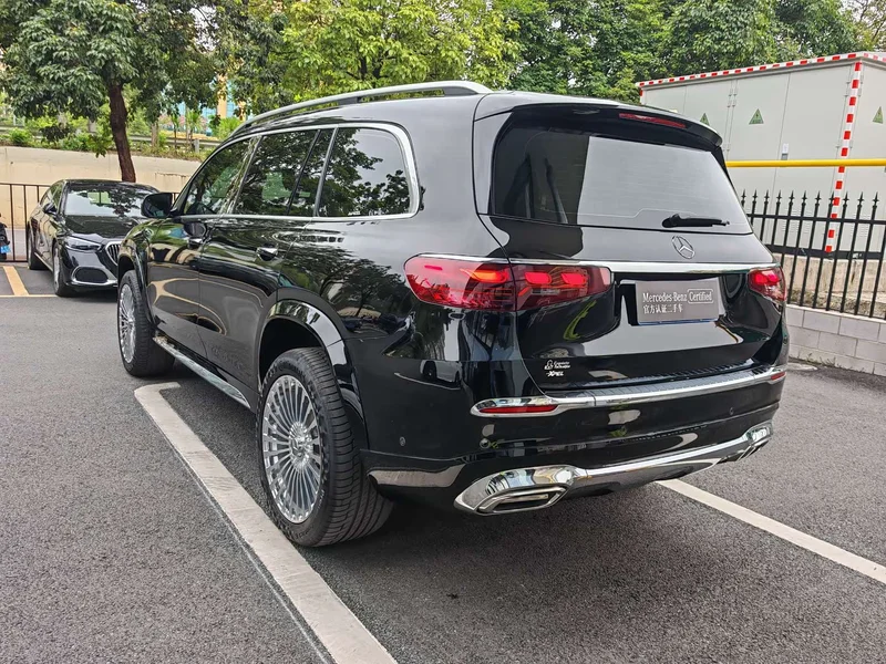 Mercedes-Benz GLS — фото 15