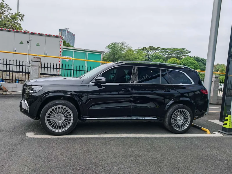 Mercedes-Benz GLS — фото 4
