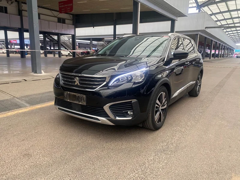 Peugeot 5008 — фото 1