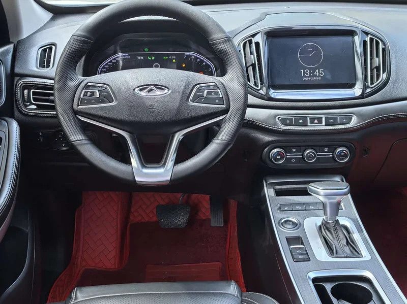 Chery Tiggo 7 — фото 12