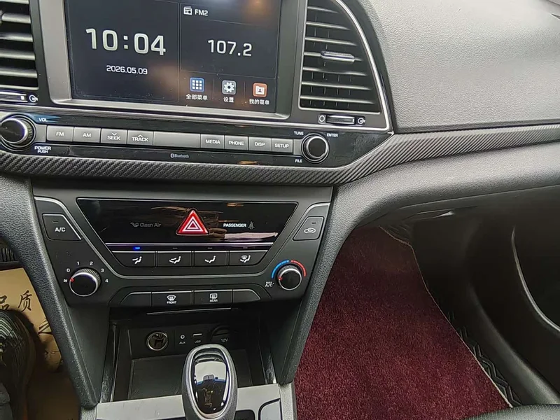 Hyundai Elantra Sport — фото 11