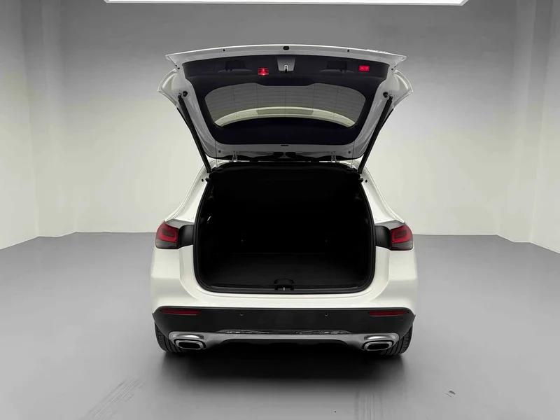 Mercedes-Benz GLA — фото 12