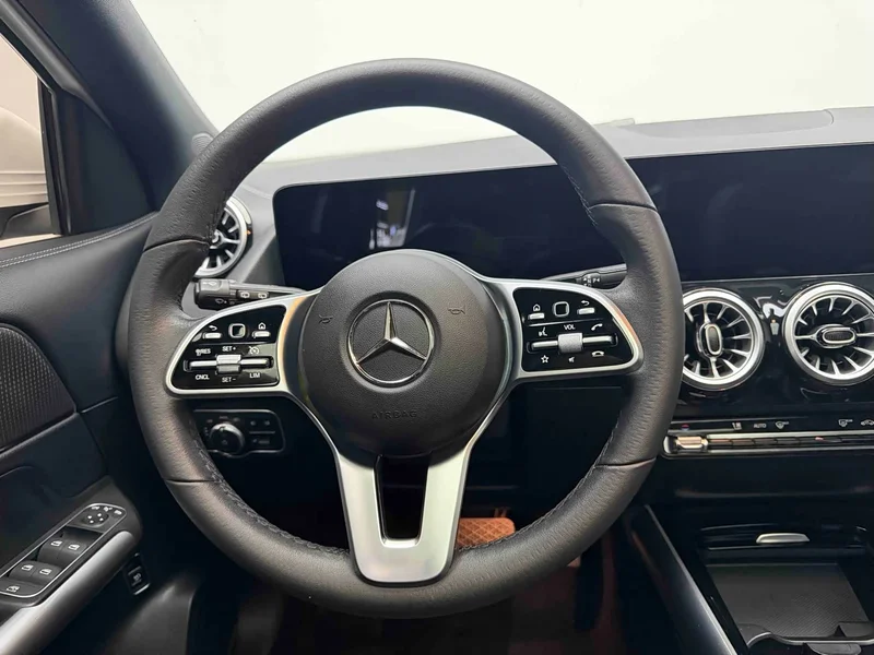 Mercedes-Benz GLA — фото 3