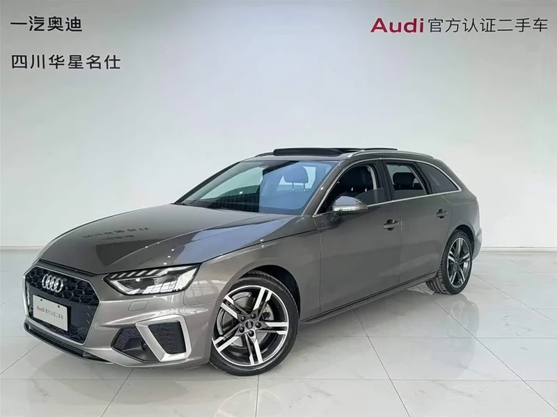 Audi A4 — фото 1