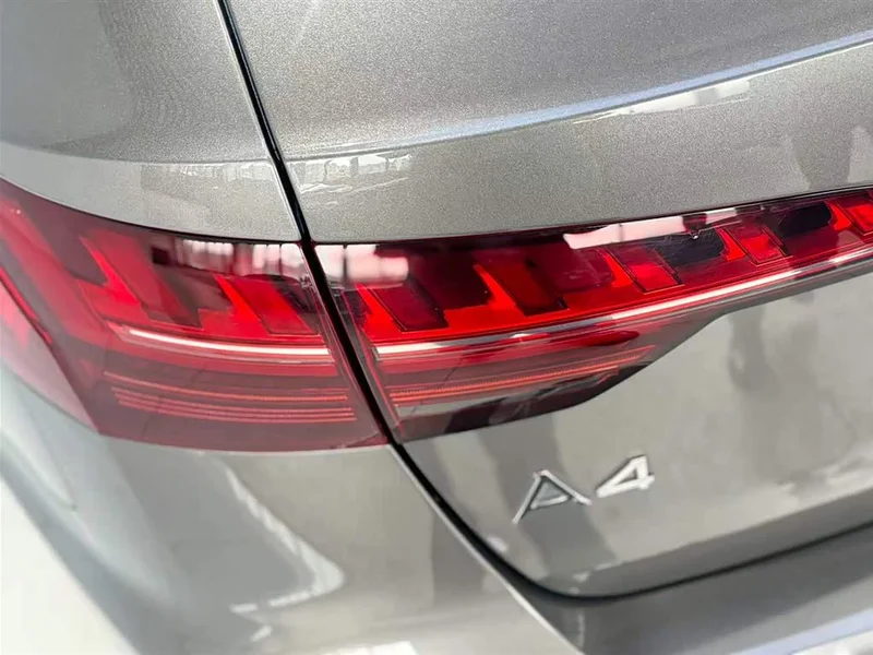 Audi A4 — фото 16