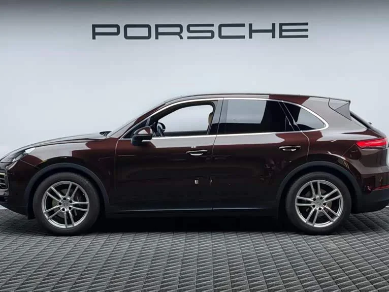 Porsche Cayenne — фото 4