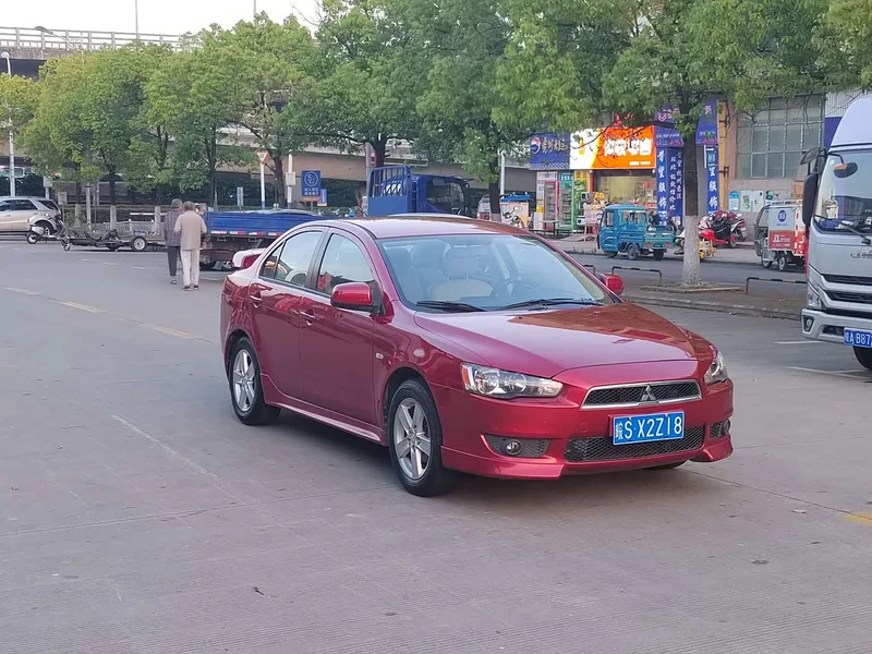 Mitsubishi Lancer EX — фото 3