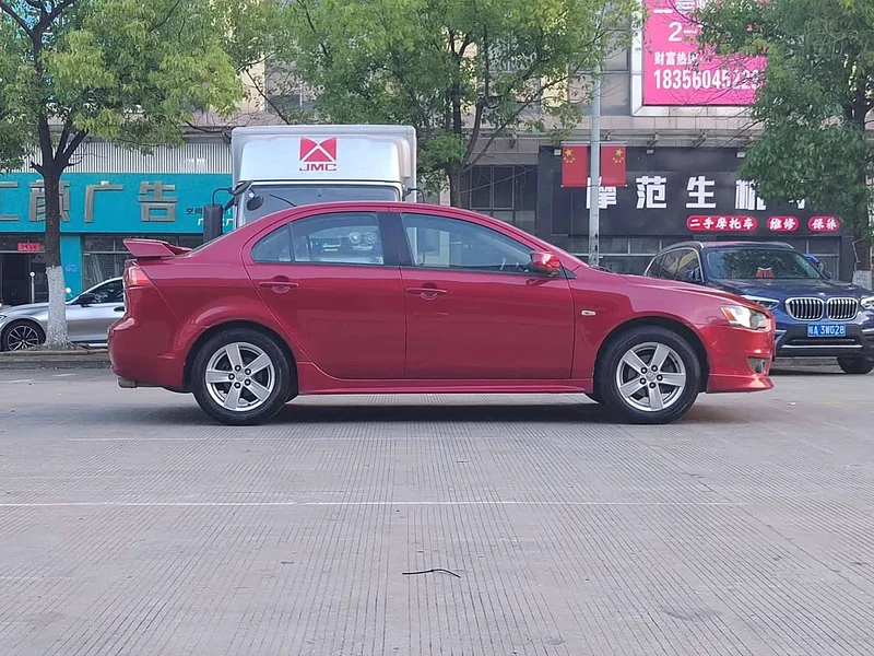 Mitsubishi Lancer EX — фото 4