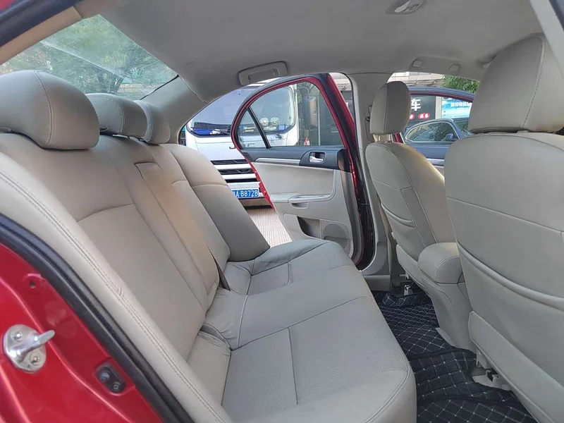 Mitsubishi Lancer EX — фото 10