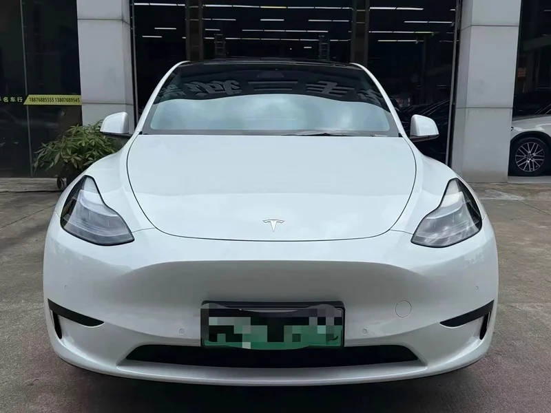 Tesla Model Y — фото 2