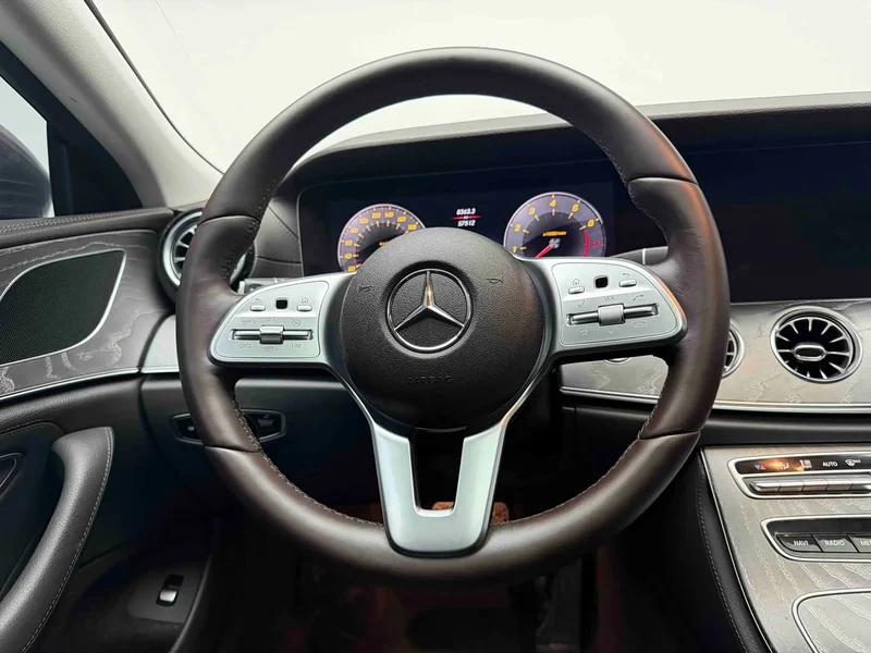 Mercedes-Benz CLS — фото 8