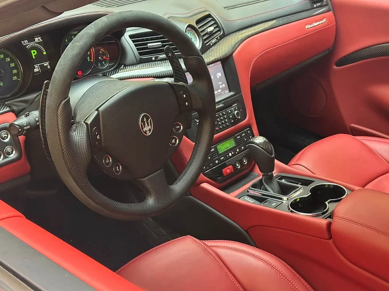 Maserati GranTurismo — фото 10