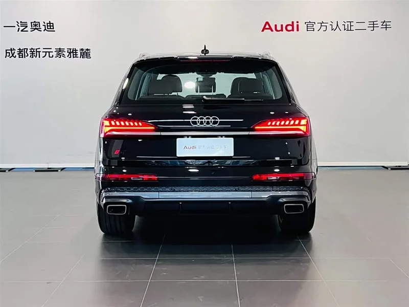 Audi Q7 — фото 5