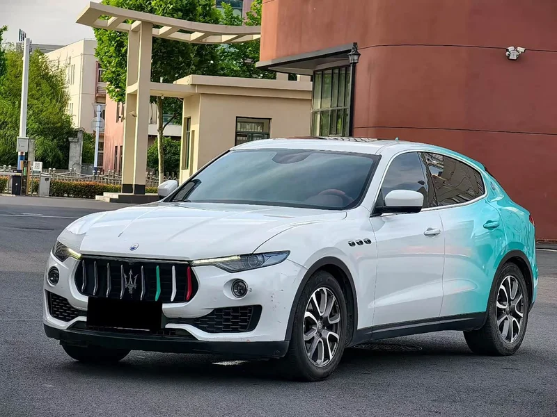 Maserati Levante — фото 2