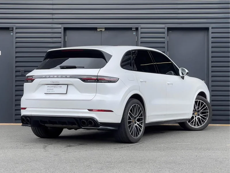 Porsche Cayenne — фото 2