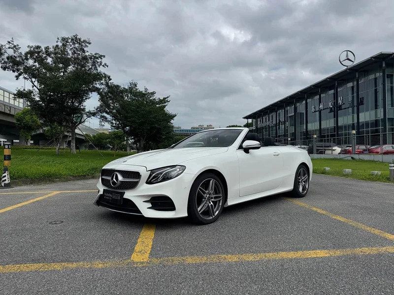 Mercedes-Benz E-Class — фото 1