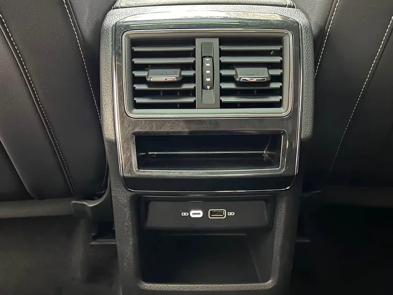 Skoda Superb — фото 8
