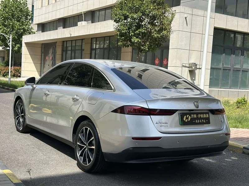 Roewe D7 — фото 6
